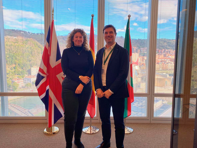 James Wilson y Ceri Morgan